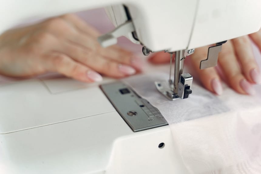 How do sewing machines work? - Explain that Stuff