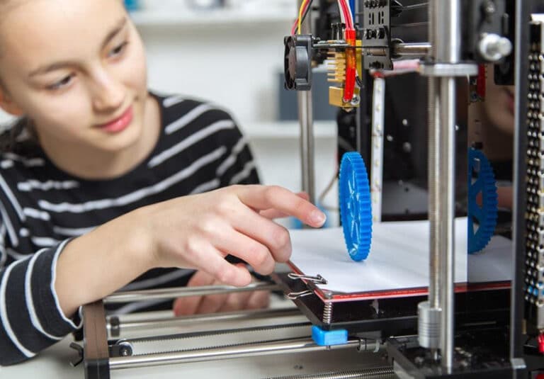 10 Best 3D Printers for Kids Reviewed and Rated (Winter 2024)